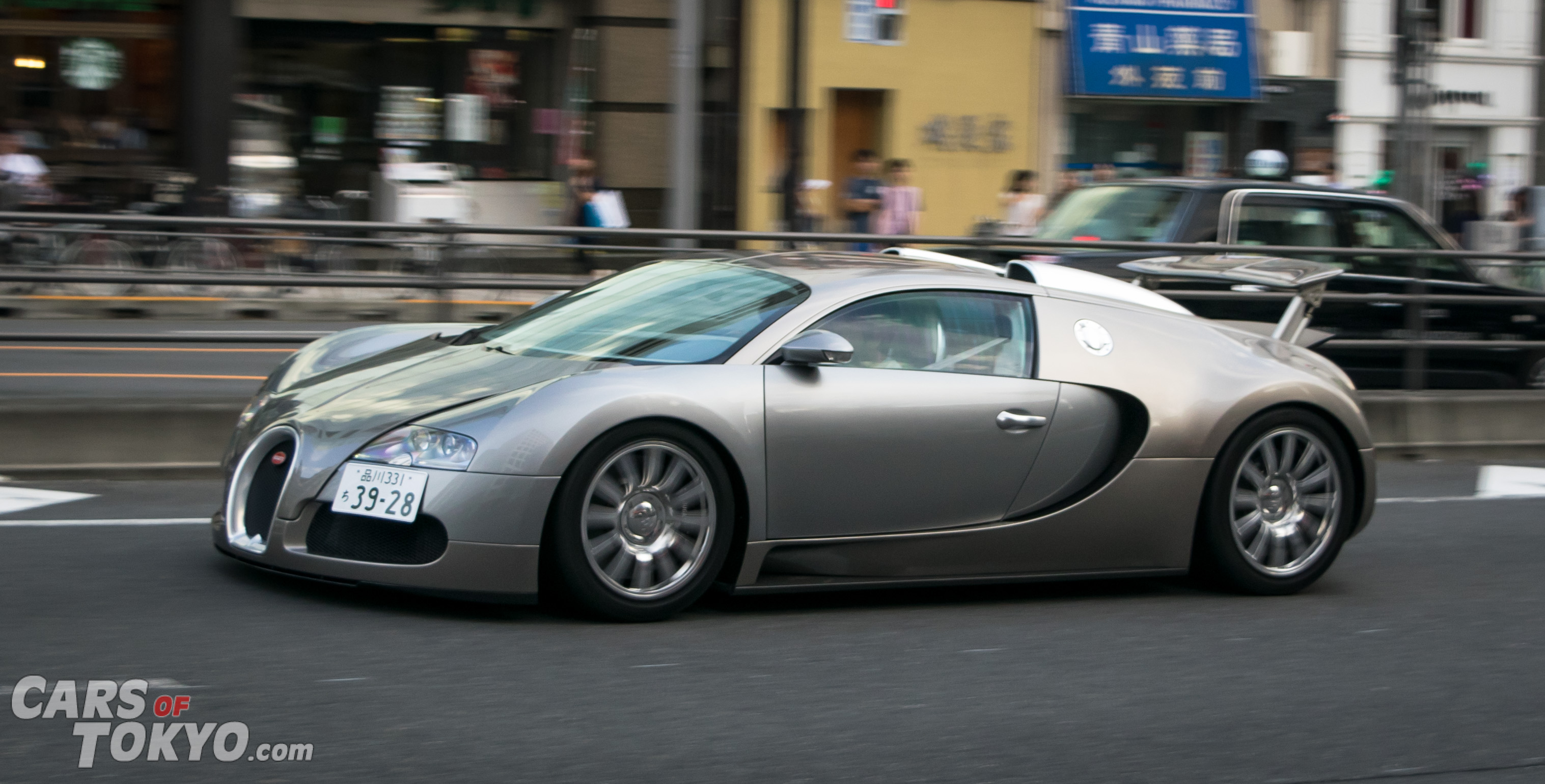 Cars of Tokyo Aoyama Bugatti Veyron