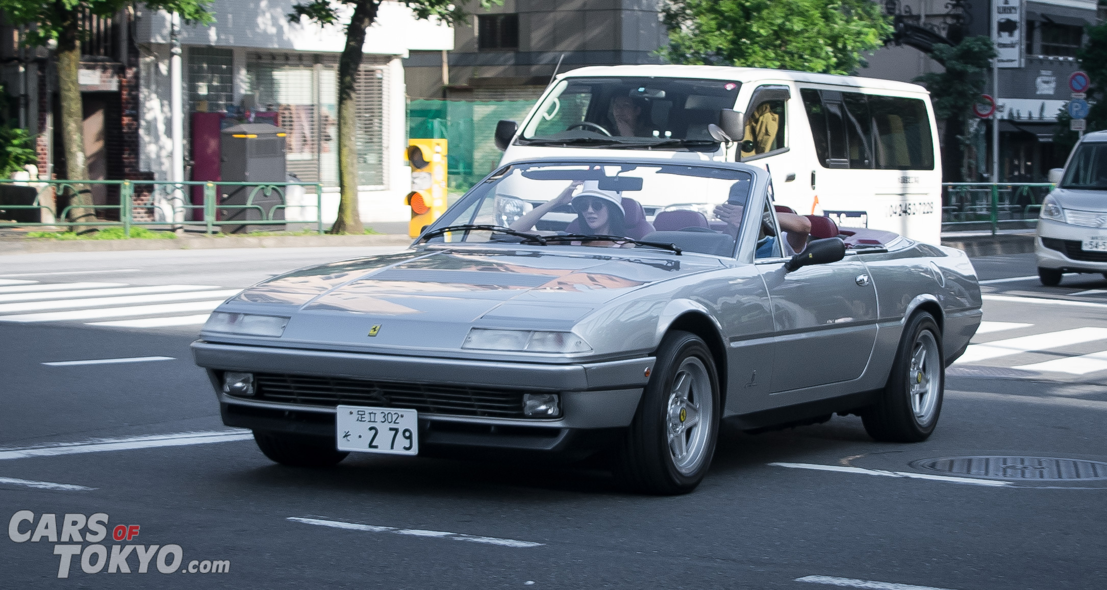 Cars of Tokyo Classic Ferrari 412 Convertible