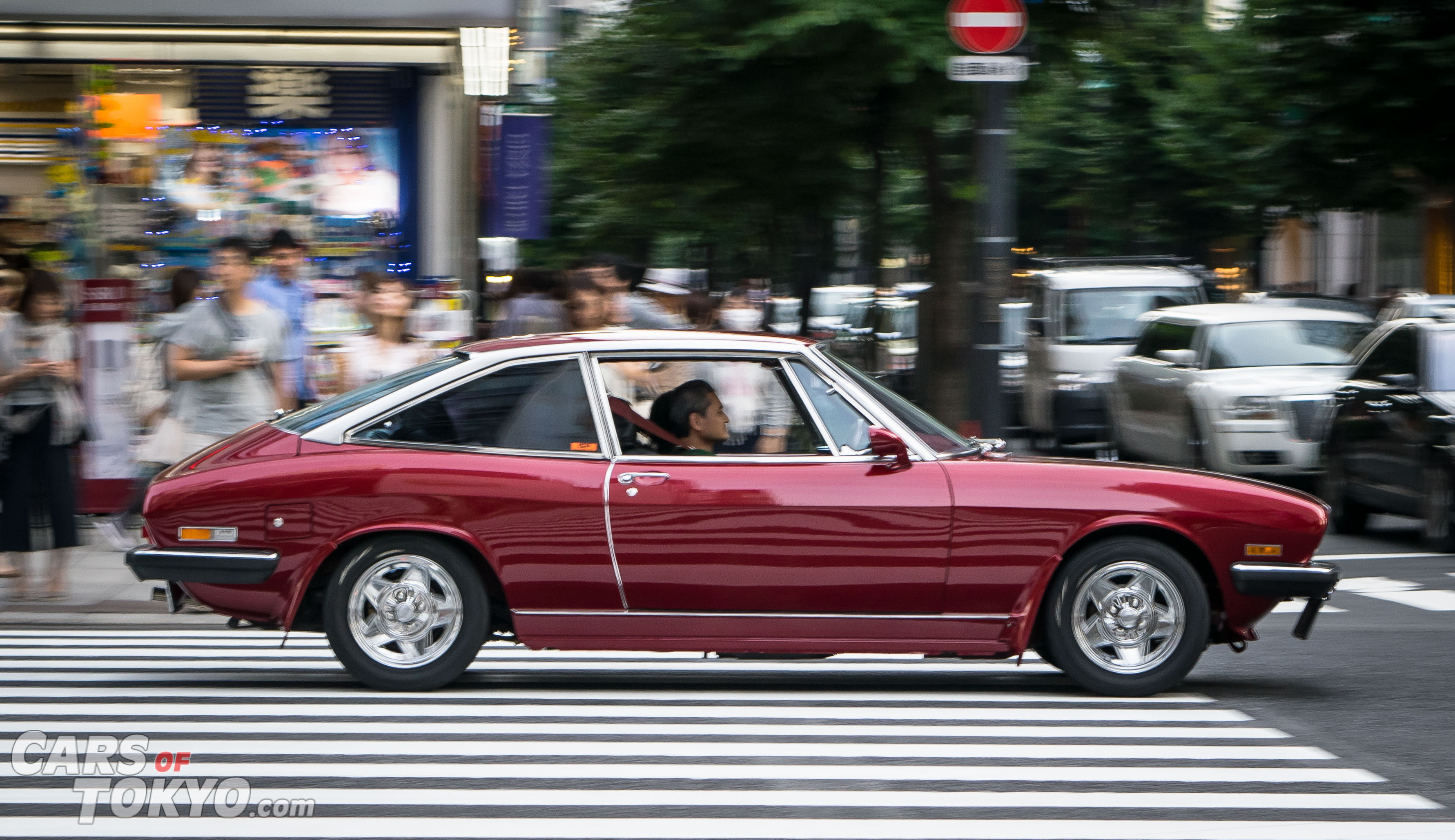 Cars of Tokyo Classic Isuzu 117