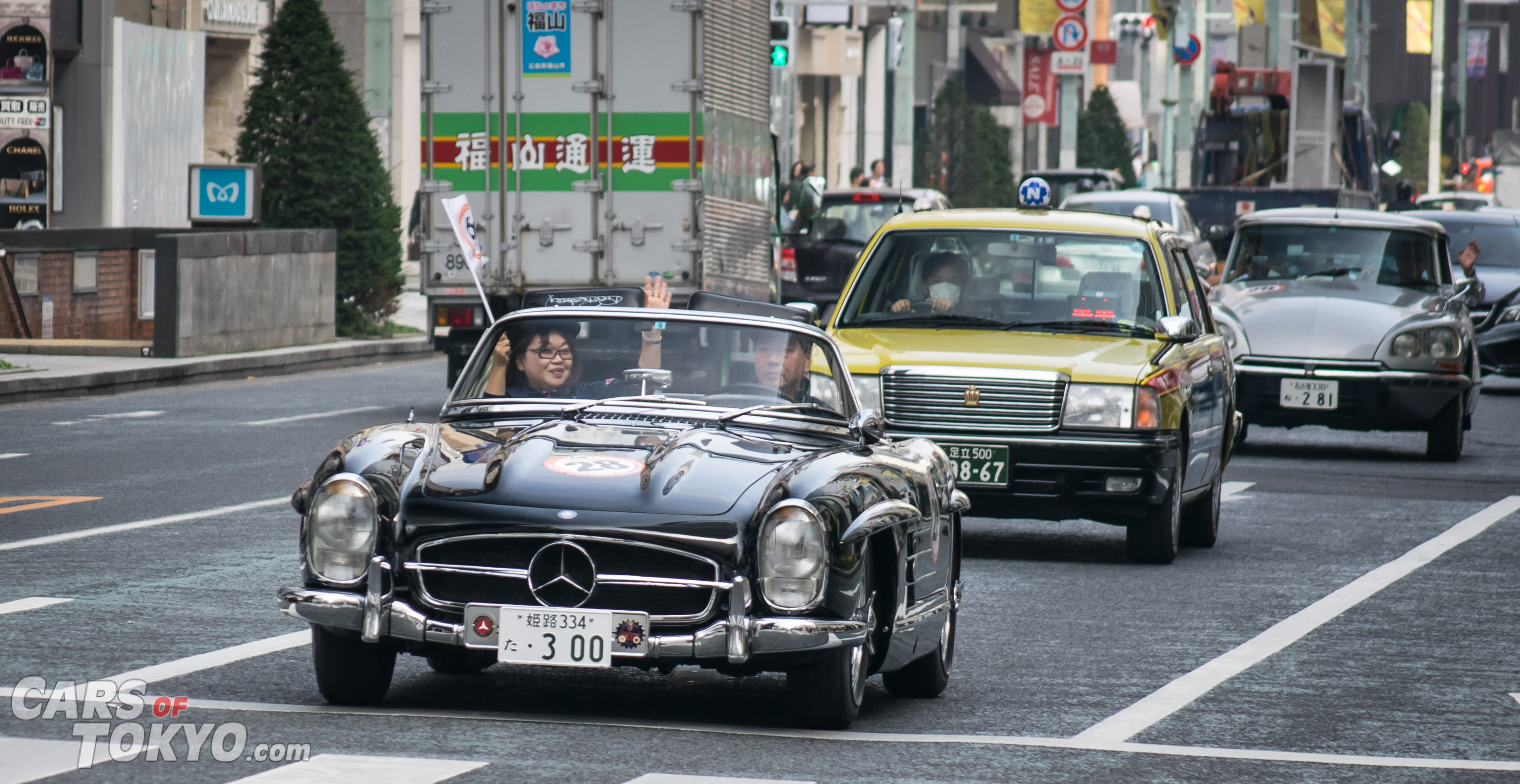 Cars of Tokyo Classic Mercedes Benz 300SL