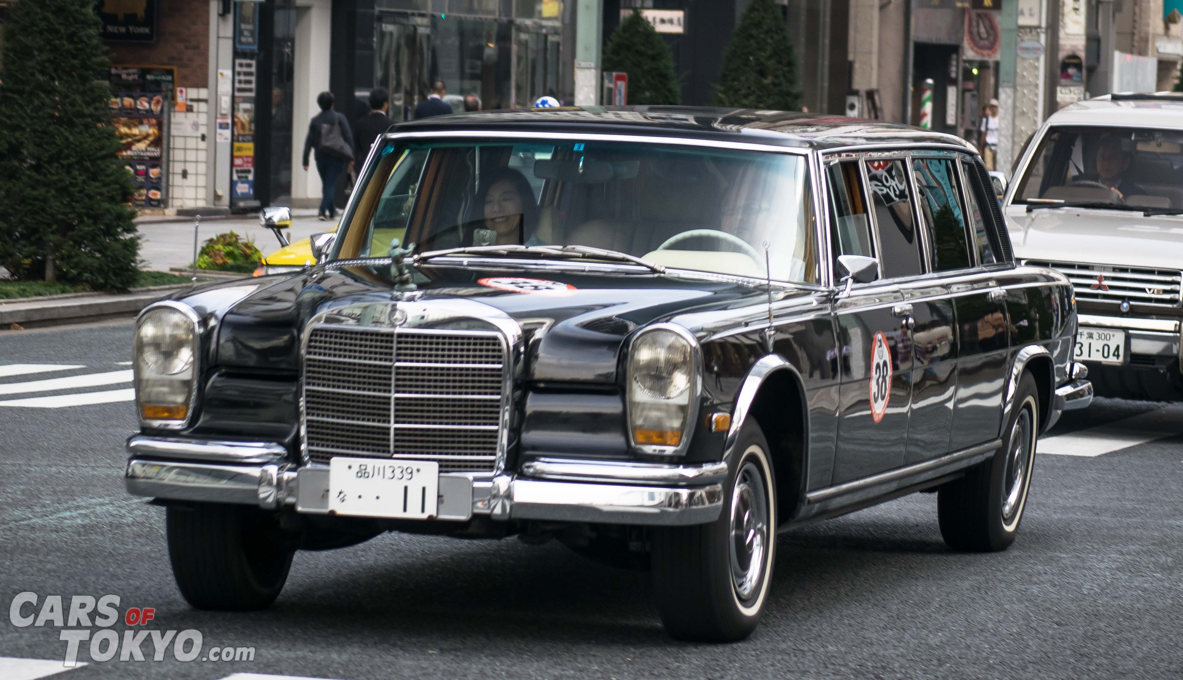 Cars of Tokyo Classic Mercedes Benz 600 Pullman