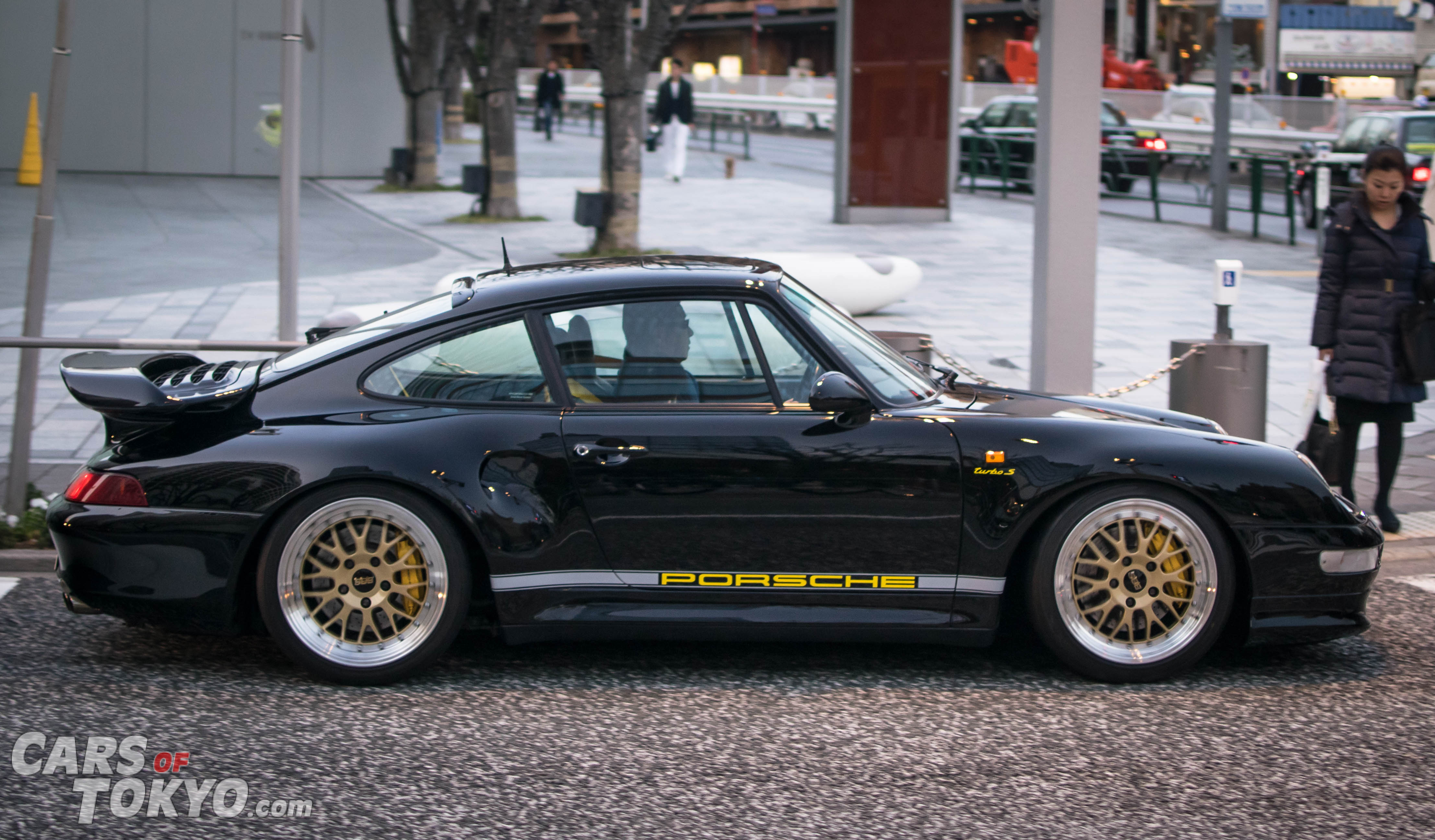 carsoftokyoclassicporsche911turbos Cars of Tokyo