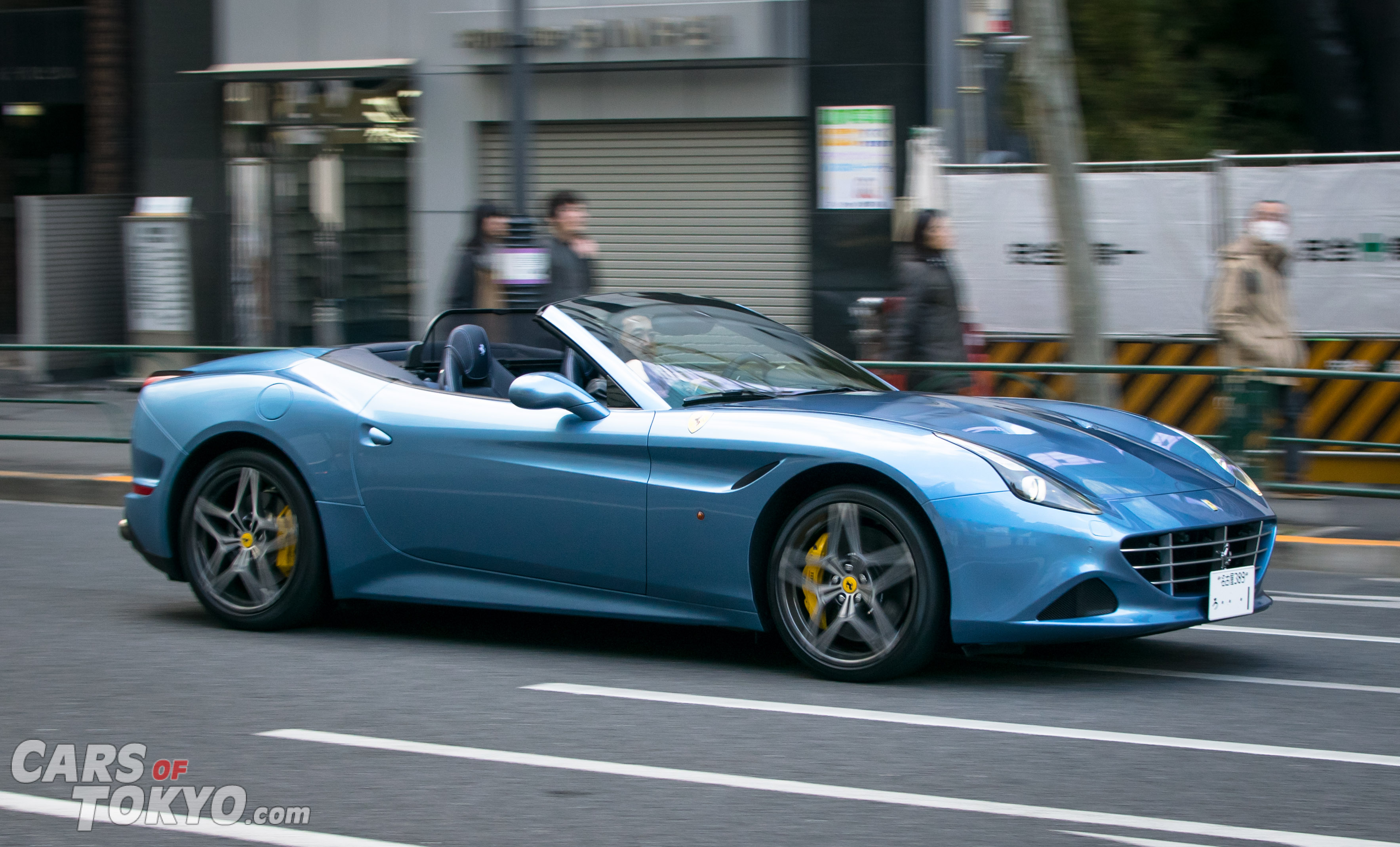 Cars of Tokyo Clean Ferrari California T