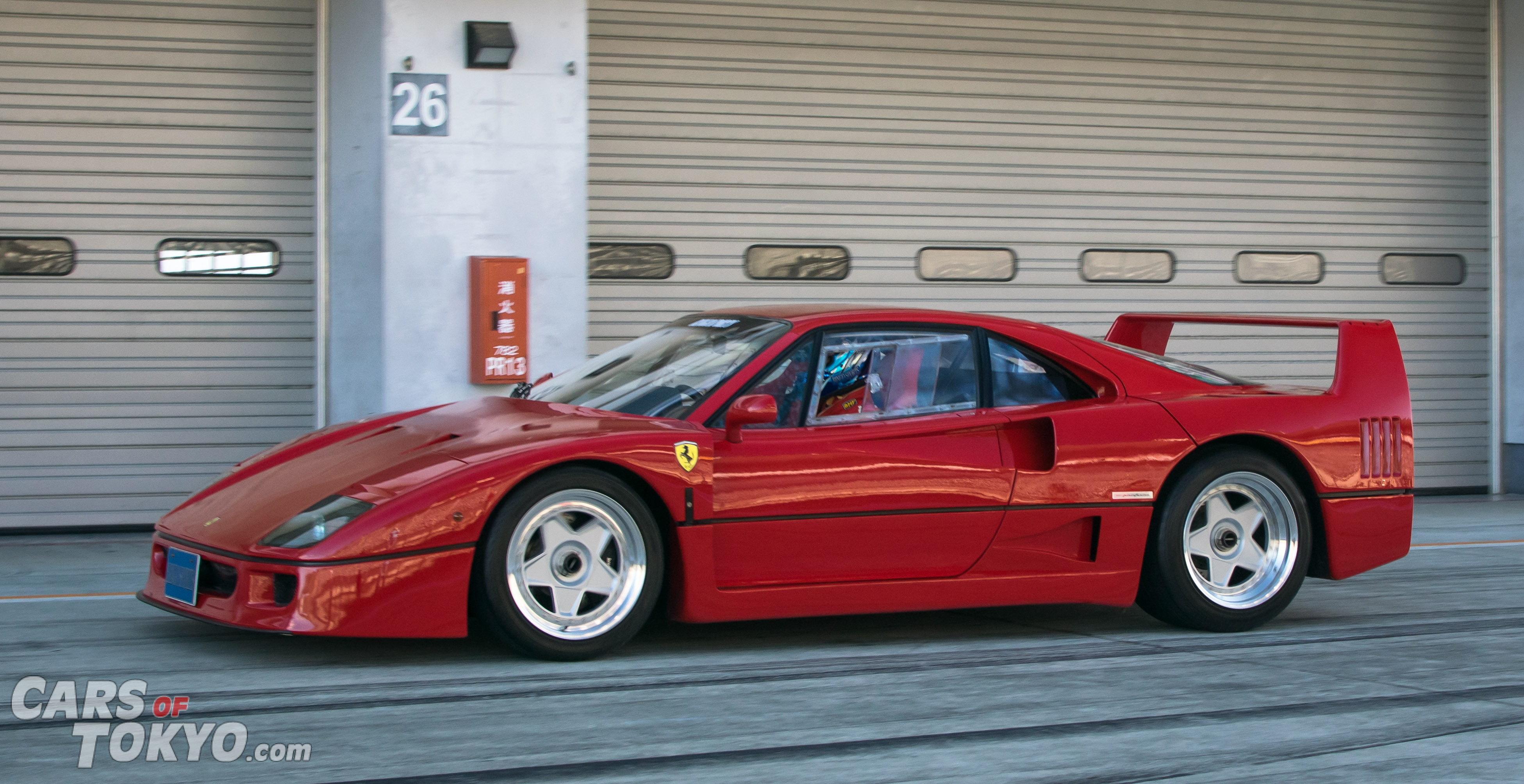 Cars of Tokyo Clean Ferrari F40