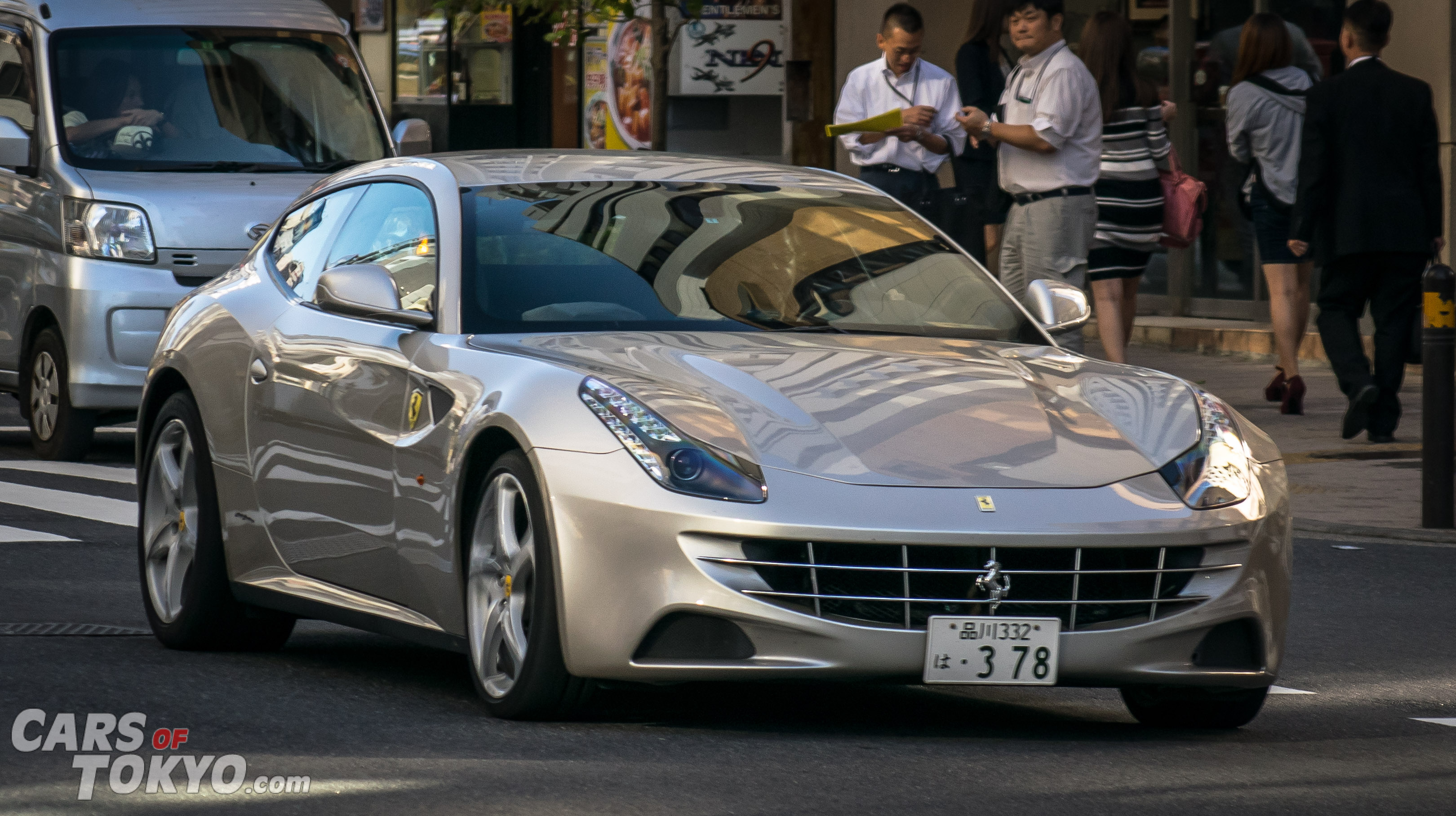 cars-of-tokyo-clean-ferrari-ff