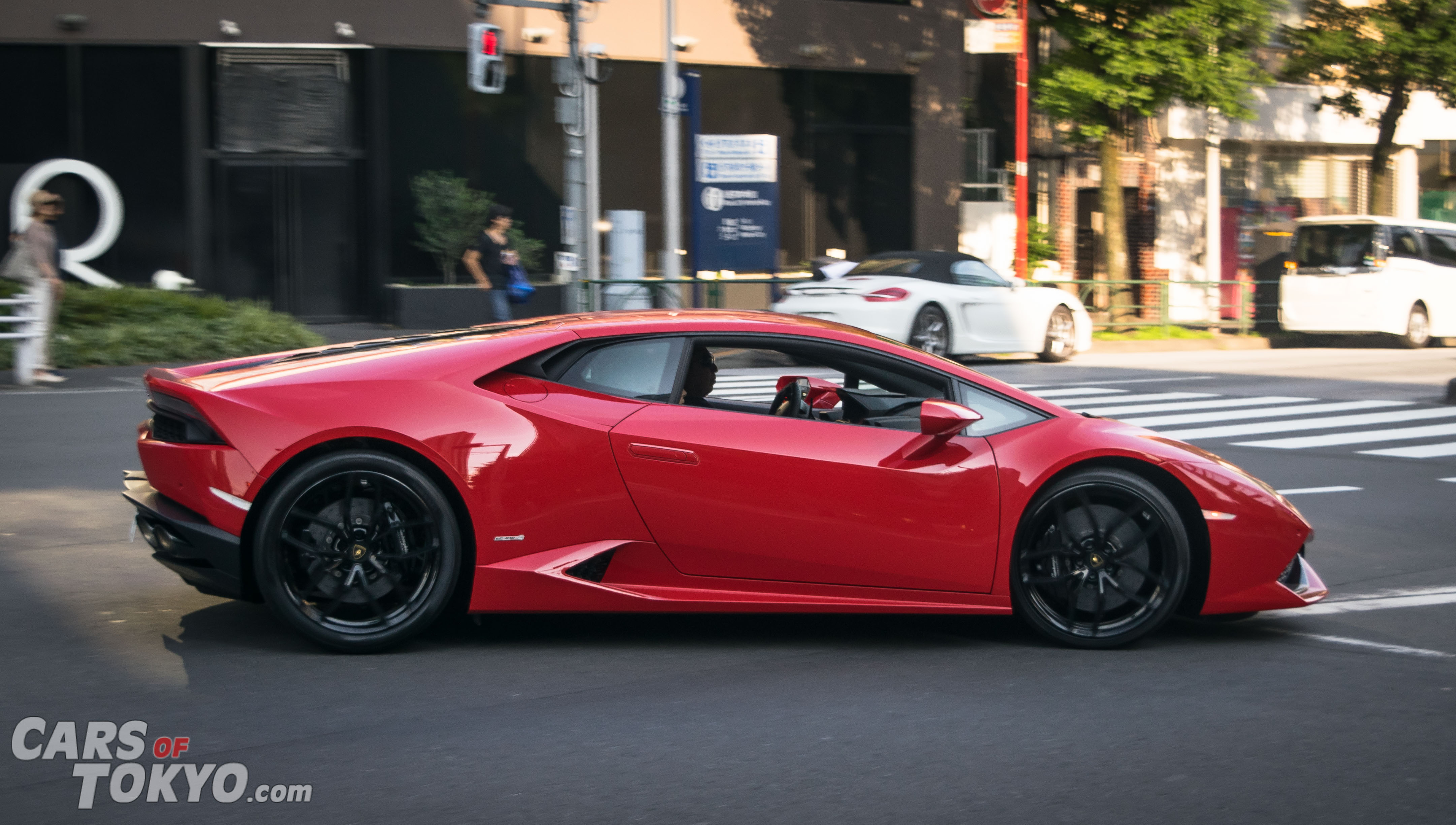 Cars of Tokyo Clean Lamborghini Huracan