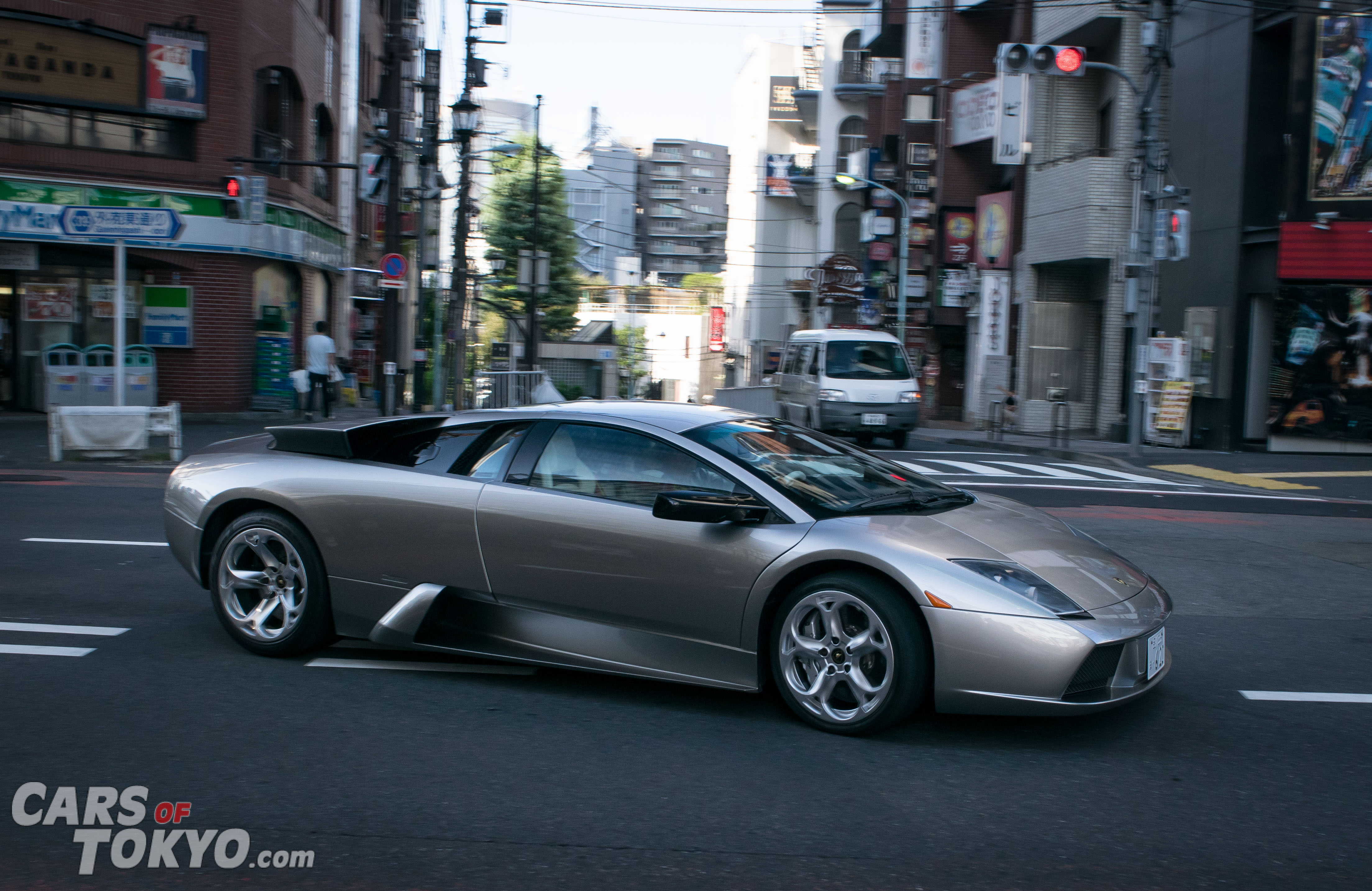 Cars of Tokyo Clean Lamborghini Murcielago