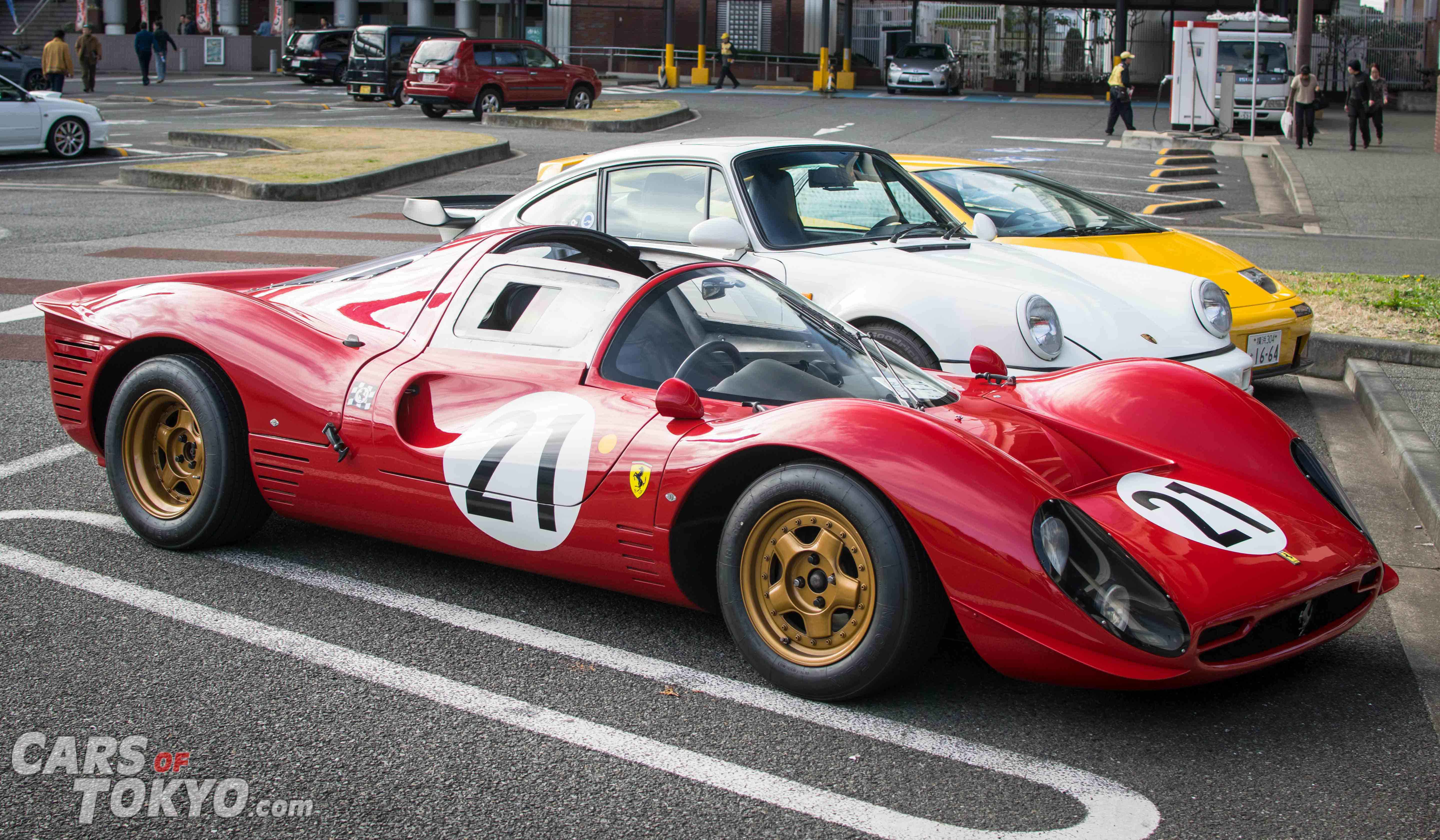 cars-of-tokyo-daikoku-ferrari-330-p4