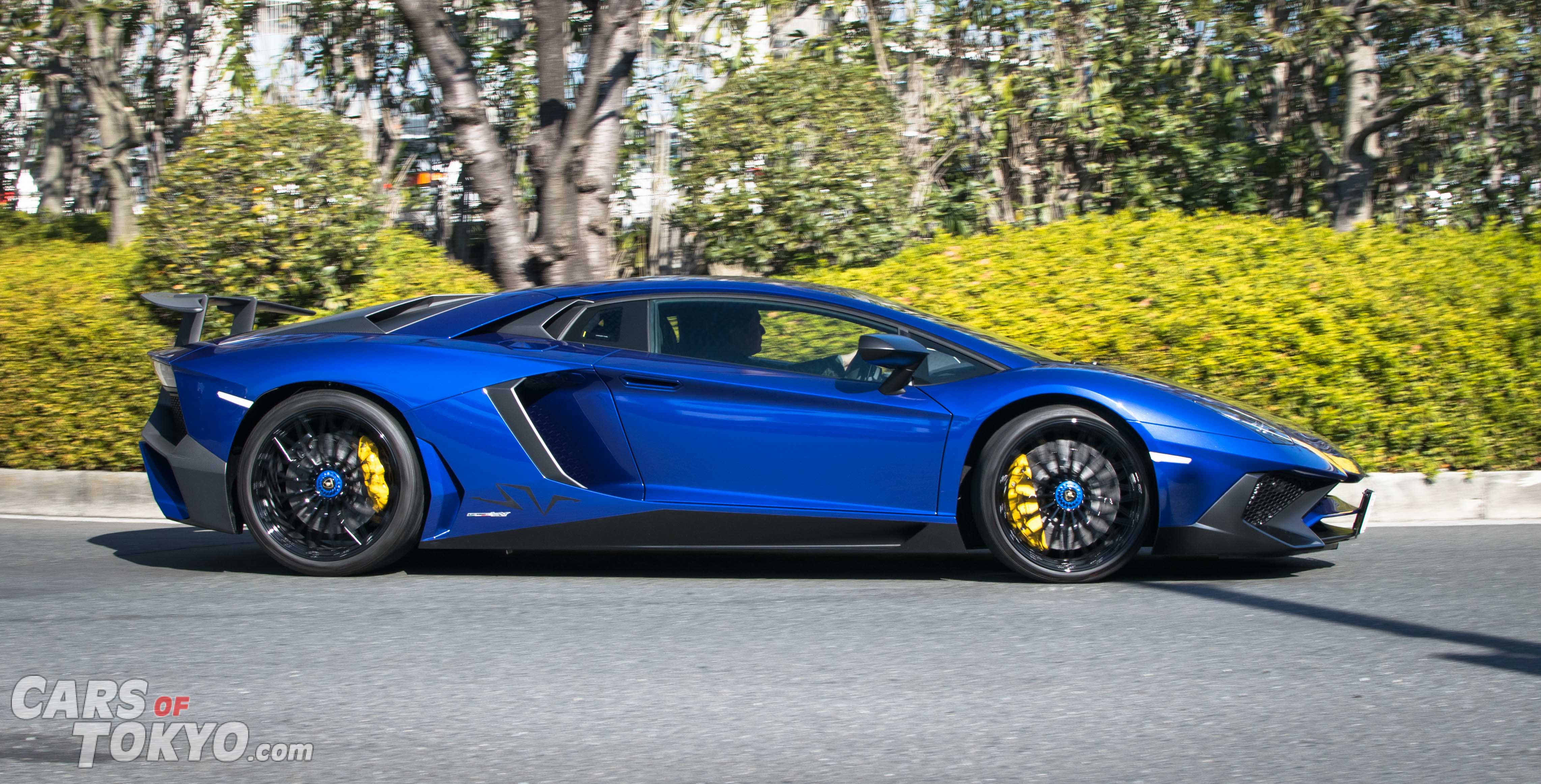 cars-of-tokyo-daikoku-lamborghini-aventador-sv