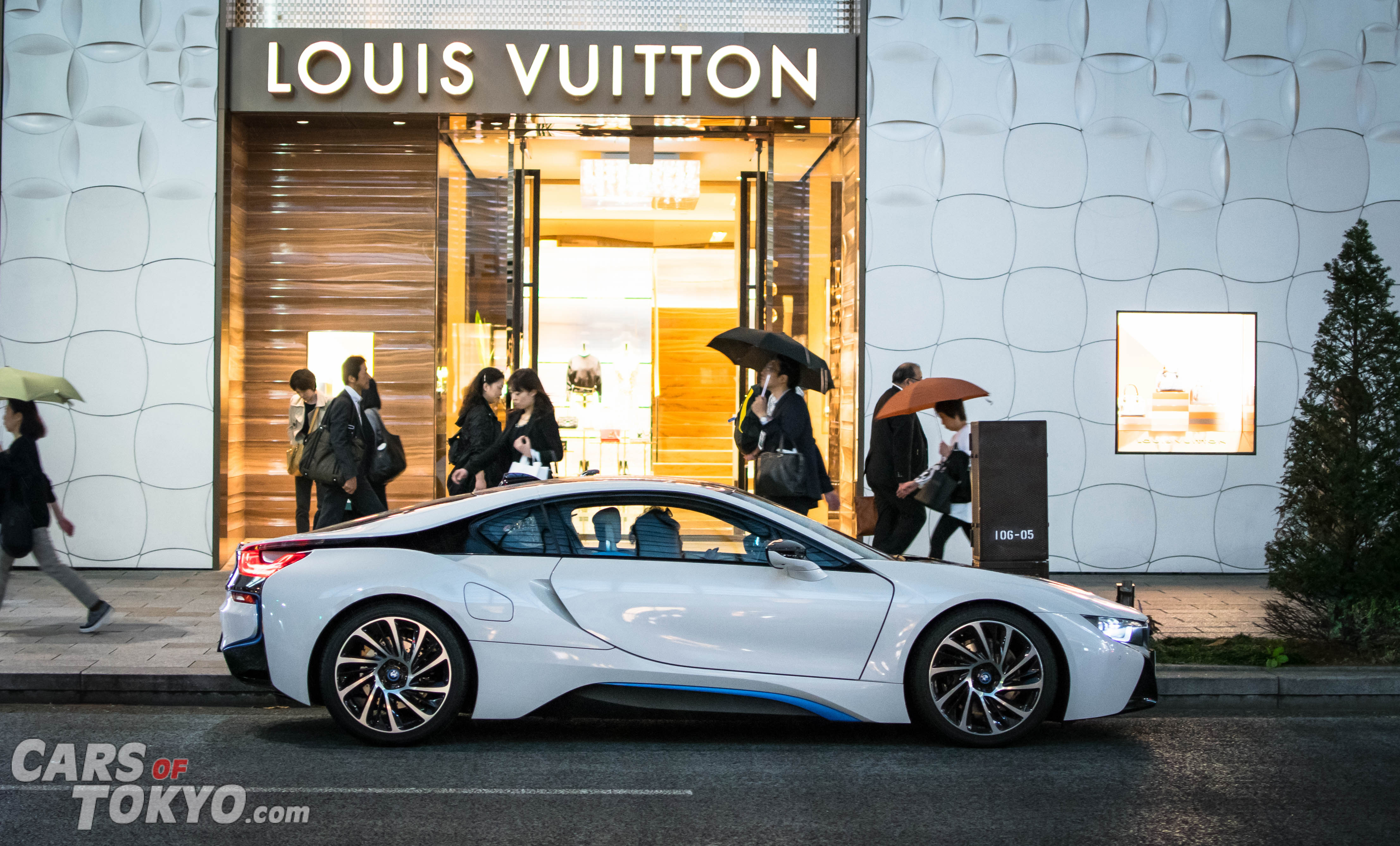 Cars of Tokyo Ginza BMW i8