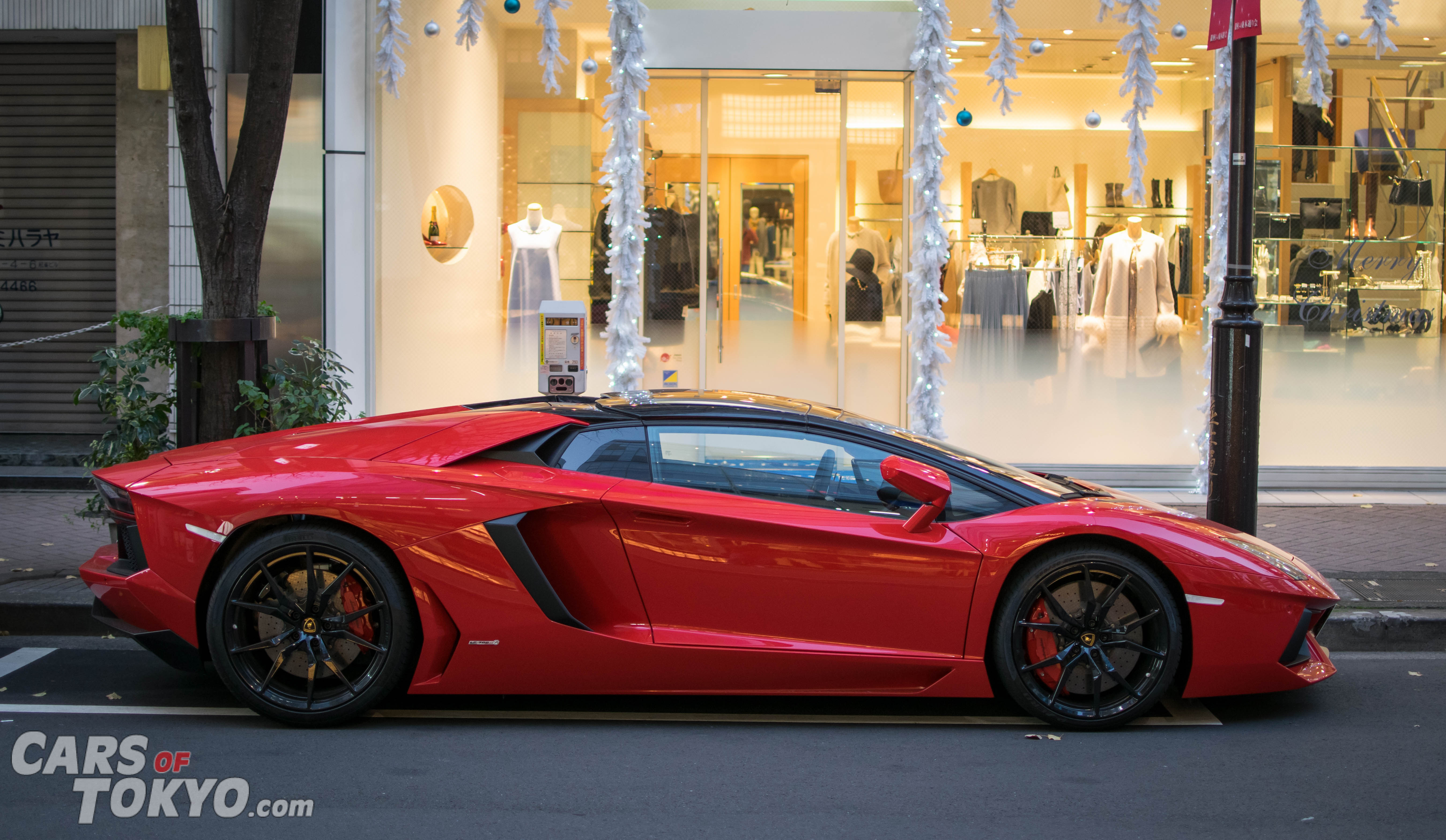 Cars of Tokyo Ginza Lamborghini Aventador