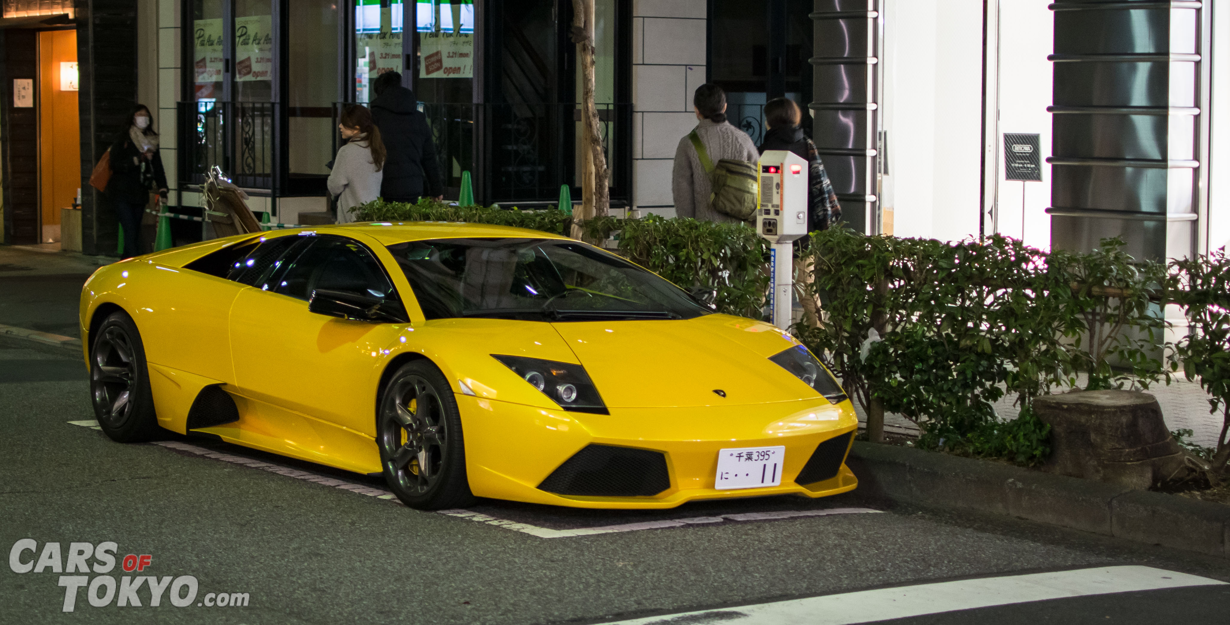 Cars of Tokyo Ginza Lamborghini Murcielago