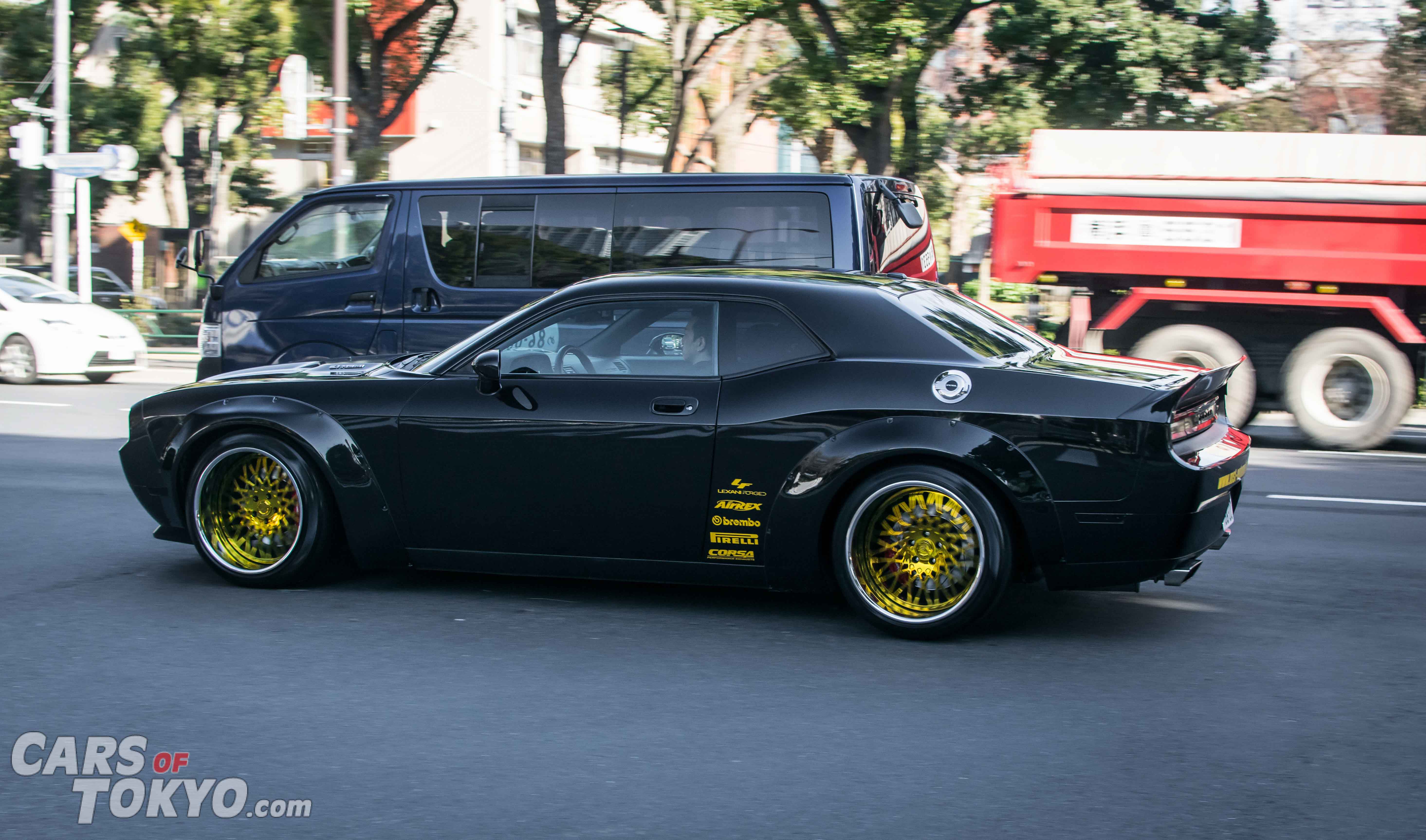 Cars of Tokyo Liberty Walk Dodge Challenger