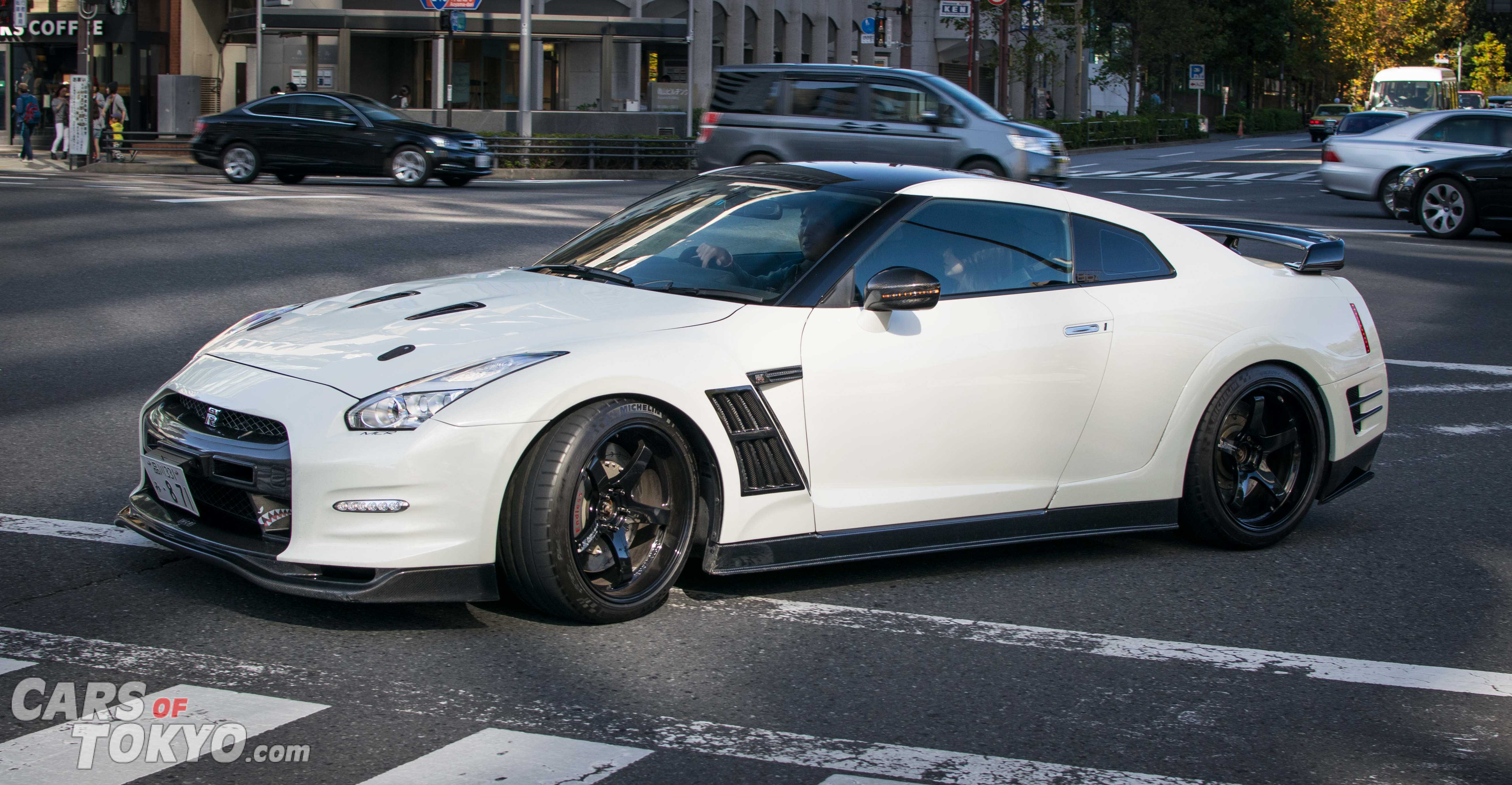 cars-of-tokyo-nissan-gtr-r35-custom