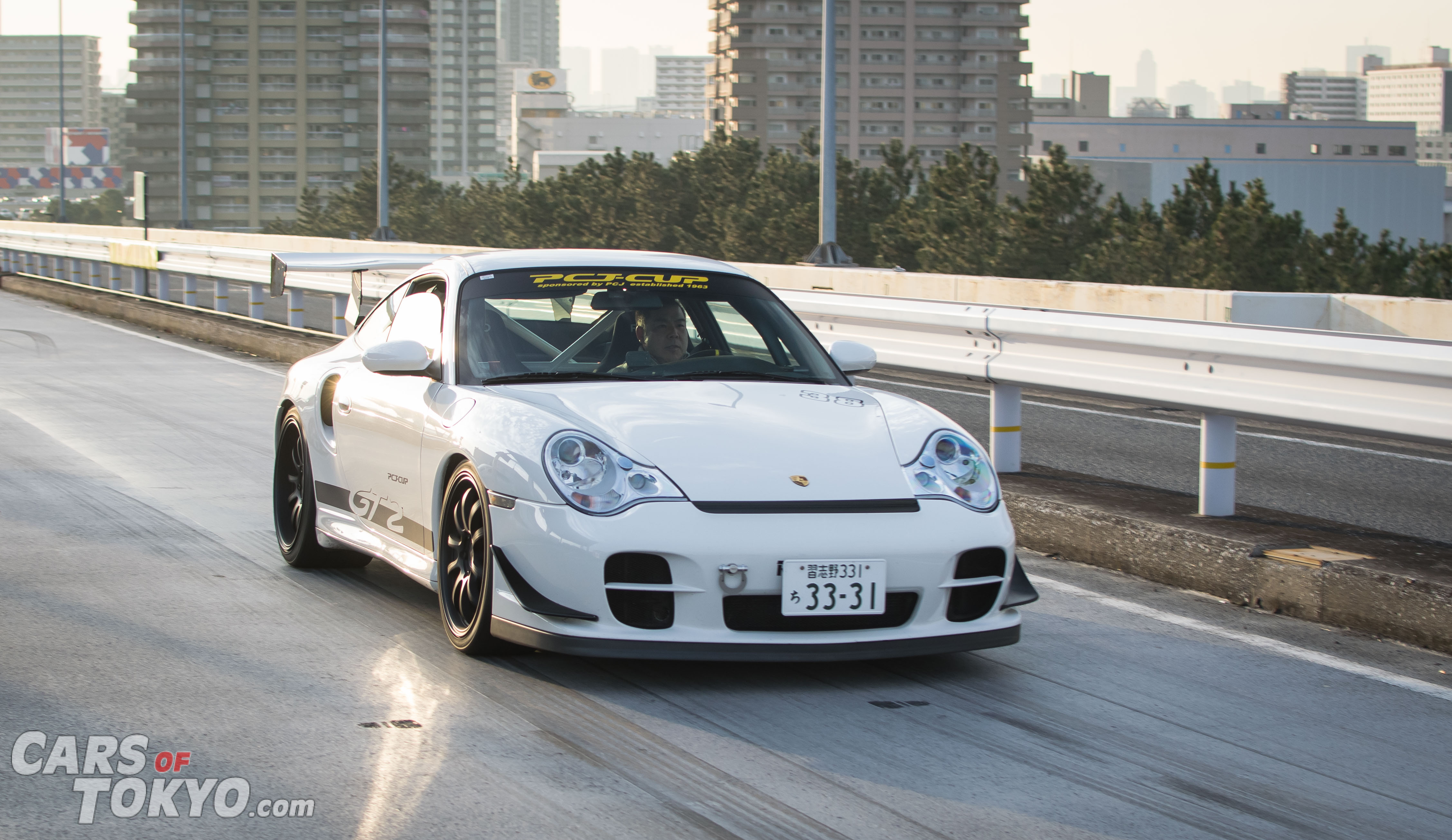 Cars of Tokyo Porsche 911 GT2