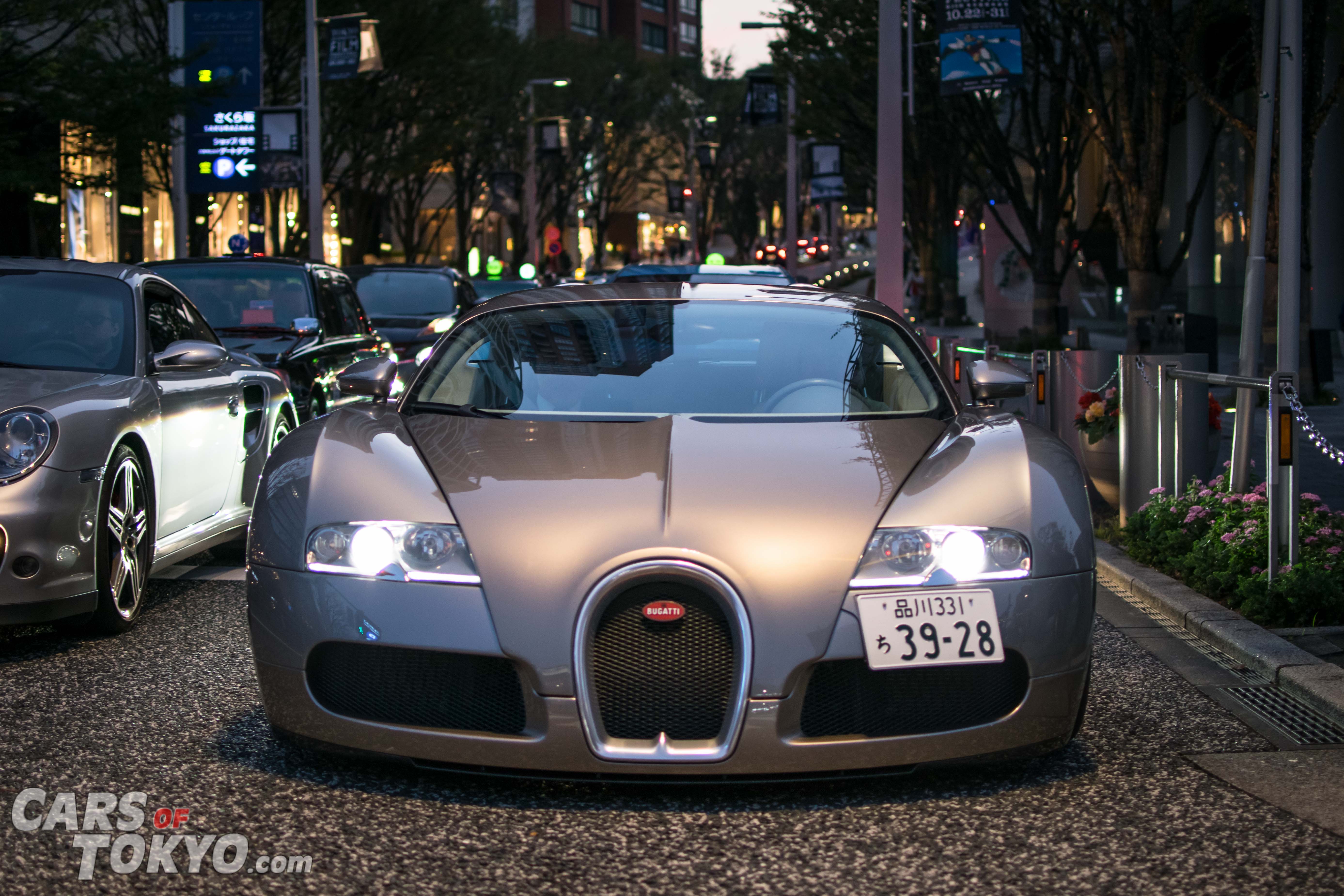 Cars of Tokyo Roppongi Bugatti Veyron